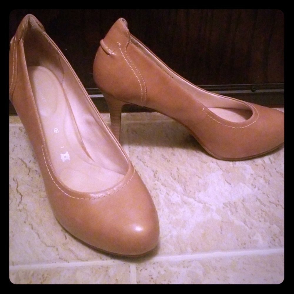 Nude heels